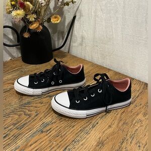 Converse All Star Junior Sneakers – Black & Pink – Size US 1